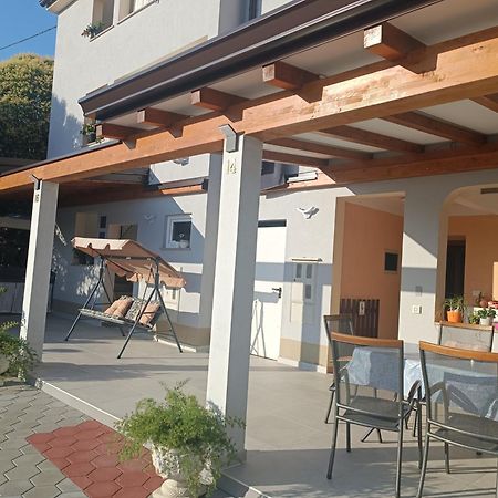 App Roko 3 Apartman Poreč Kültér fotó