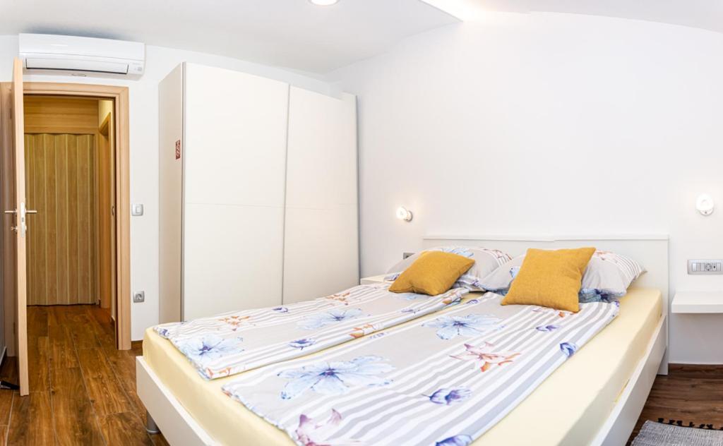 App Roko 3 Apartman Poreč Kültér fotó