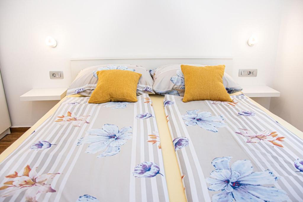 App Roko 3 Apartman Poreč Kültér fotó